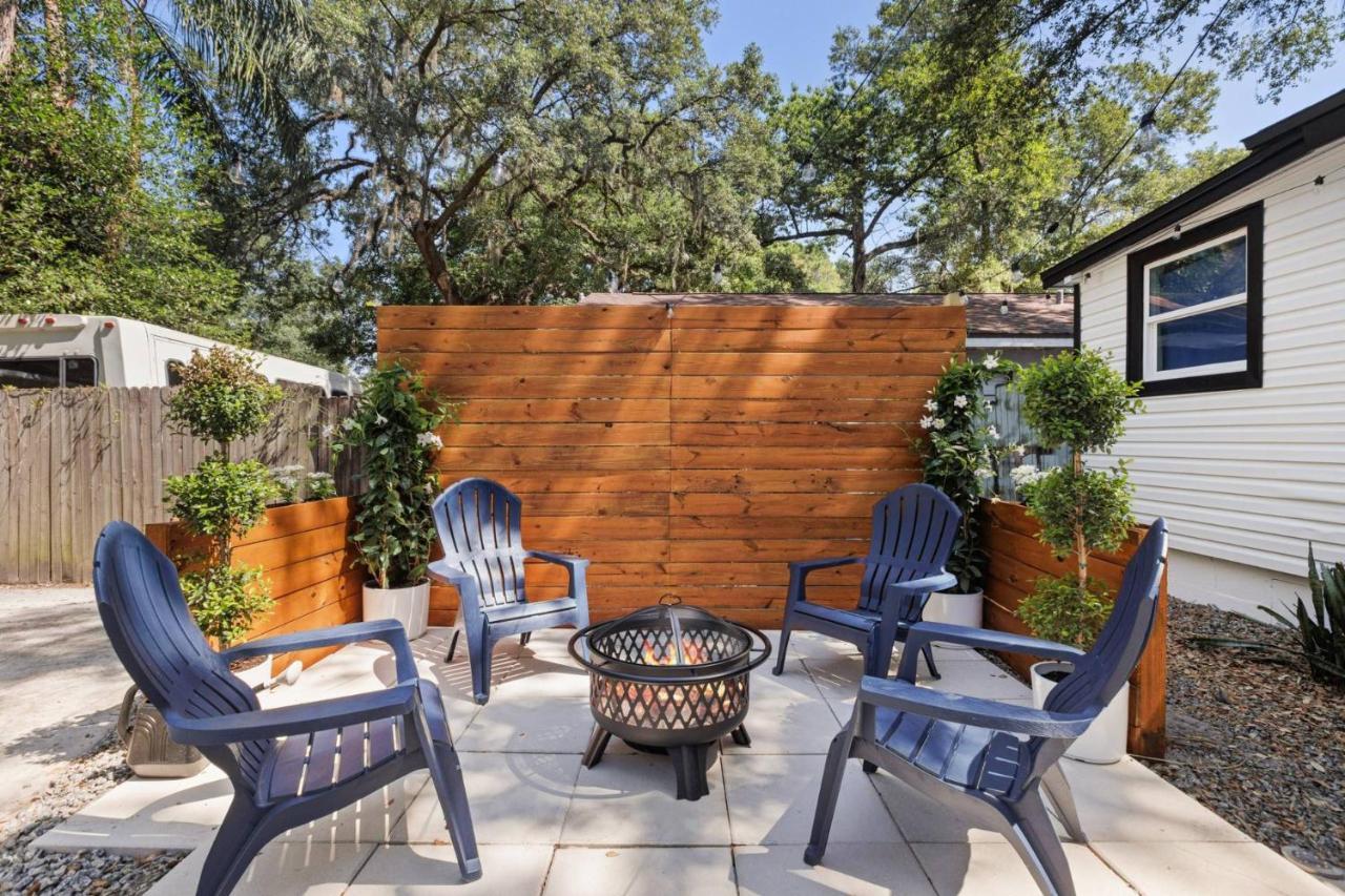 Treehouse Is A Quaint 2 Bedroom In An Up-And-Coming Part Of Town, Pet Friendly With Fenced Yard And Lounge Area That Is Close To Downtown Tampa Exterior photo