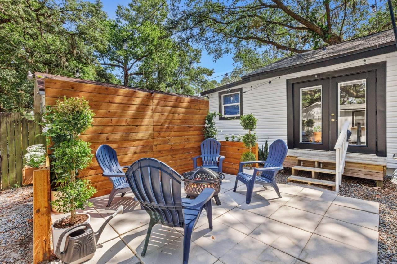 Treehouse Is A Quaint 2 Bedroom In An Up-And-Coming Part Of Town, Pet Friendly With Fenced Yard And Lounge Area That Is Close To Downtown Tampa Exterior photo