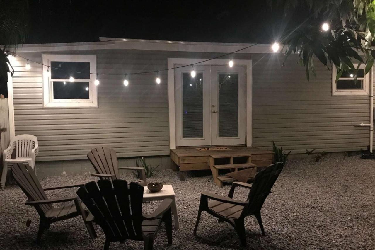 Treehouse Is A Quaint 2 Bedroom In An Up-And-Coming Part Of Town, Pet Friendly With Fenced Yard And Lounge Area That Is Close To Downtown Tampa Exterior photo